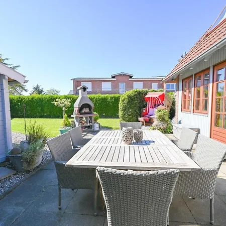 Strandhaus Luise Holiday home Kellenhusen